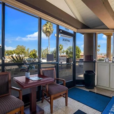 Americas Best Value Inn Redlands San Bernardino Екстериор снимка