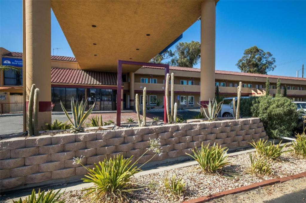 Americas Best Value Inn Redlands San Bernardino Екстериор снимка
